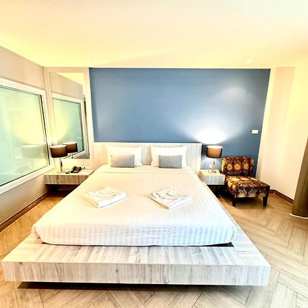 De Cozé Hotel Patong Buitenkant foto