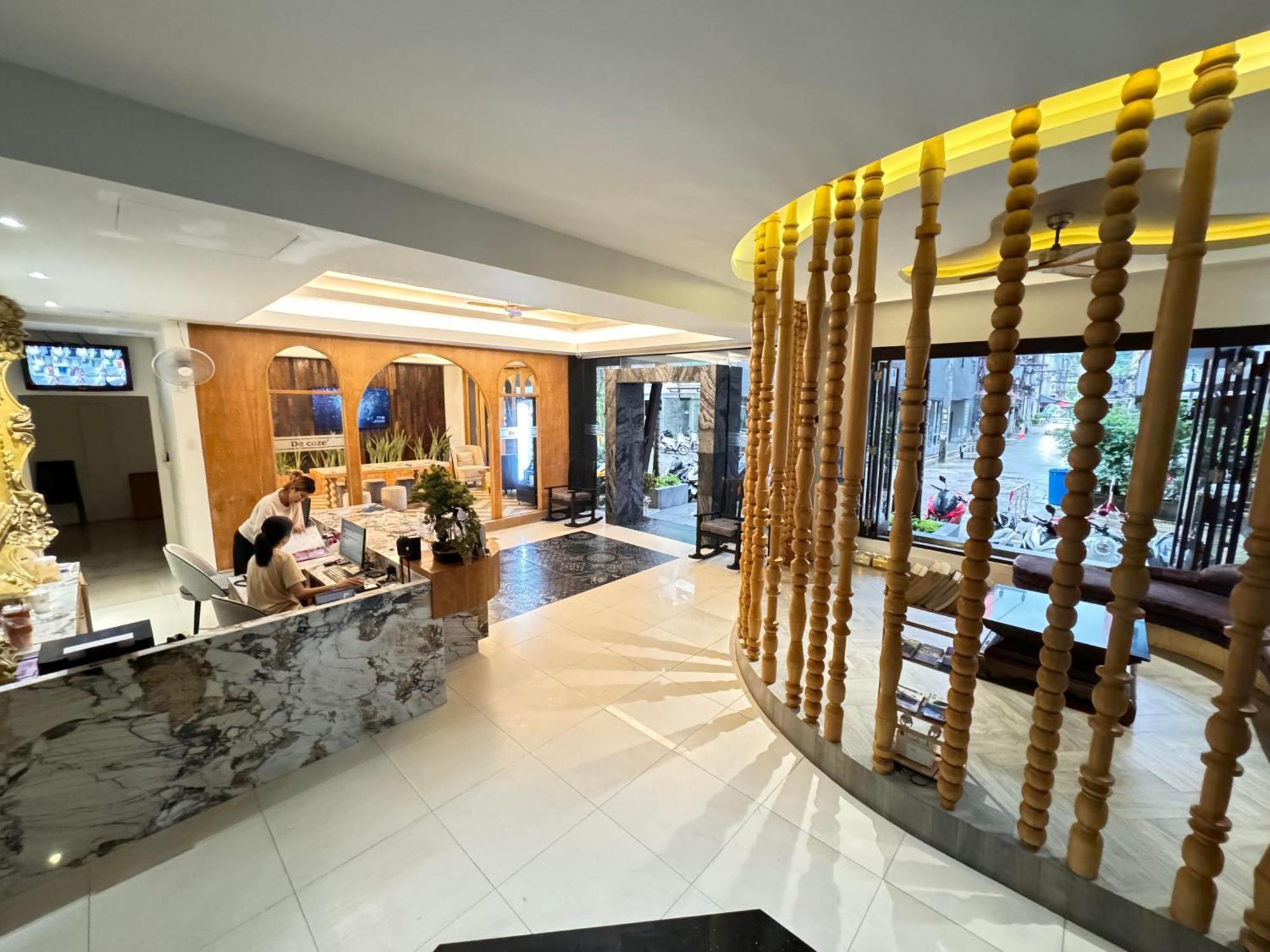 De Cozé Hotel Patong Buitenkant foto