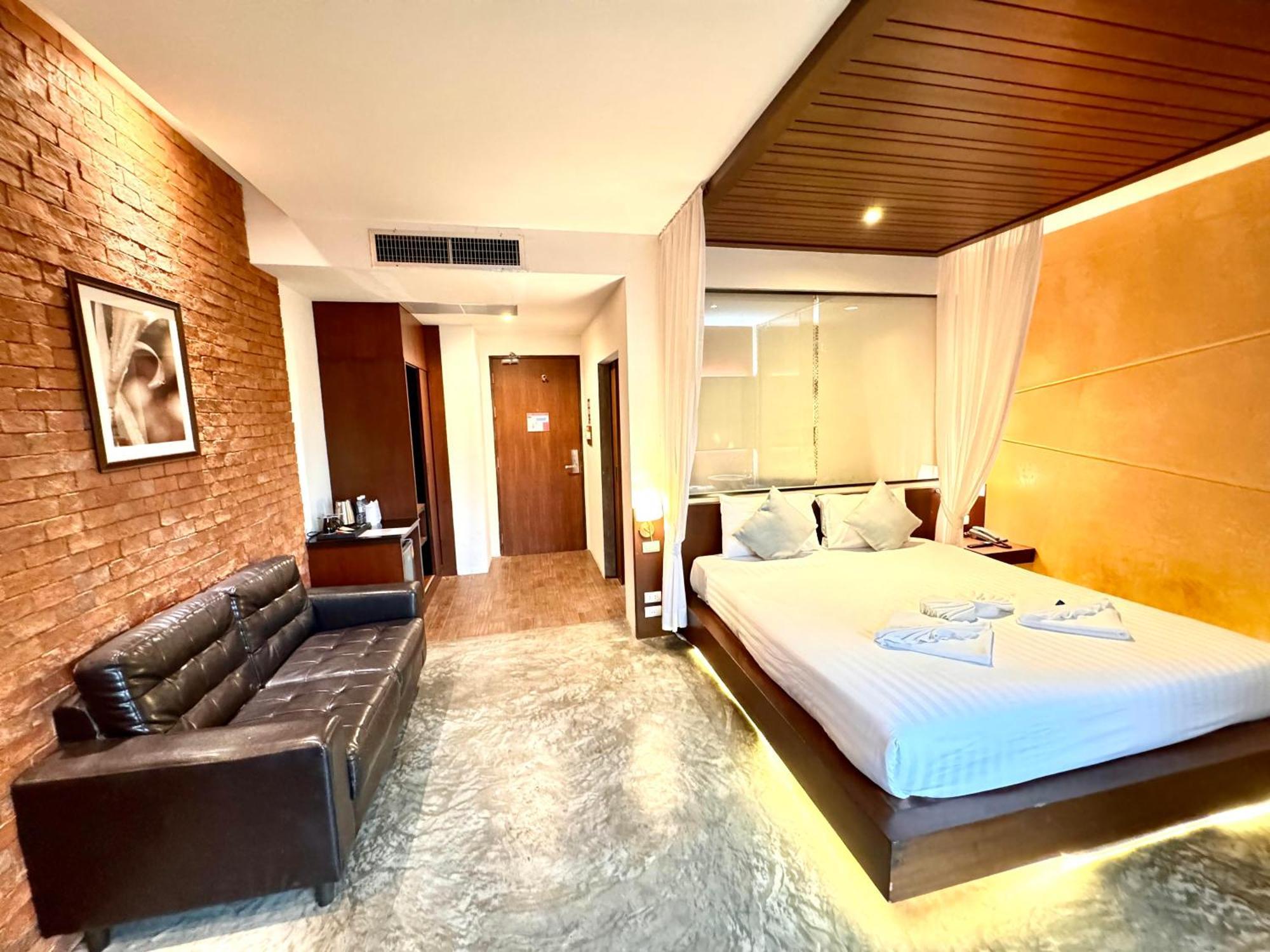 De Cozé Hotel Patong Buitenkant foto