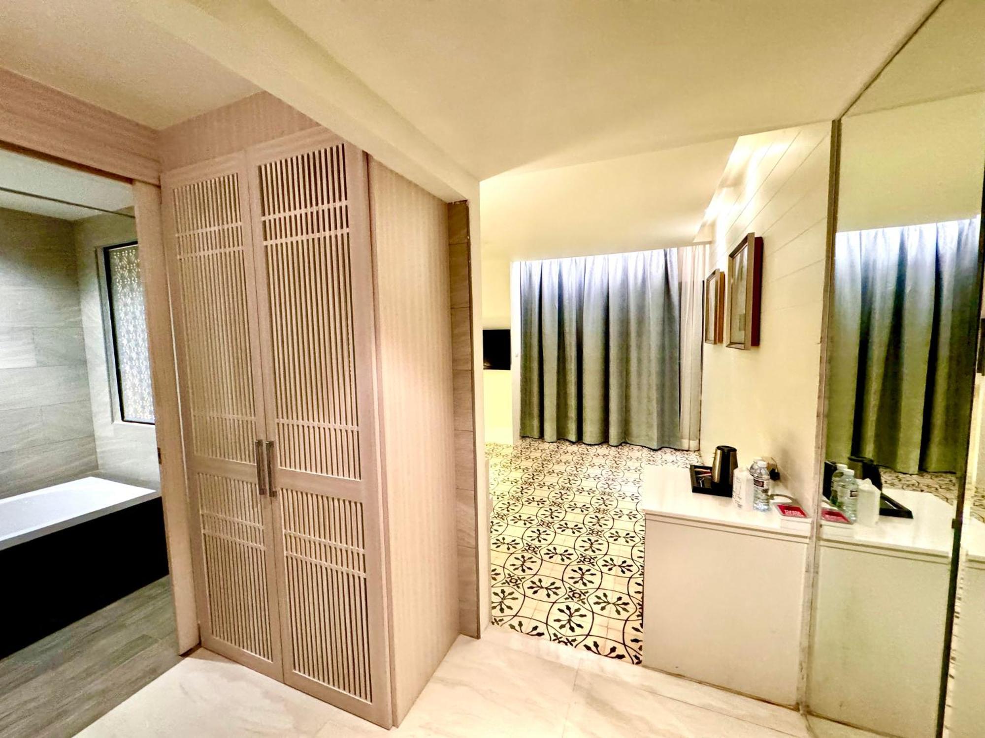 De Cozé Hotel Patong Buitenkant foto