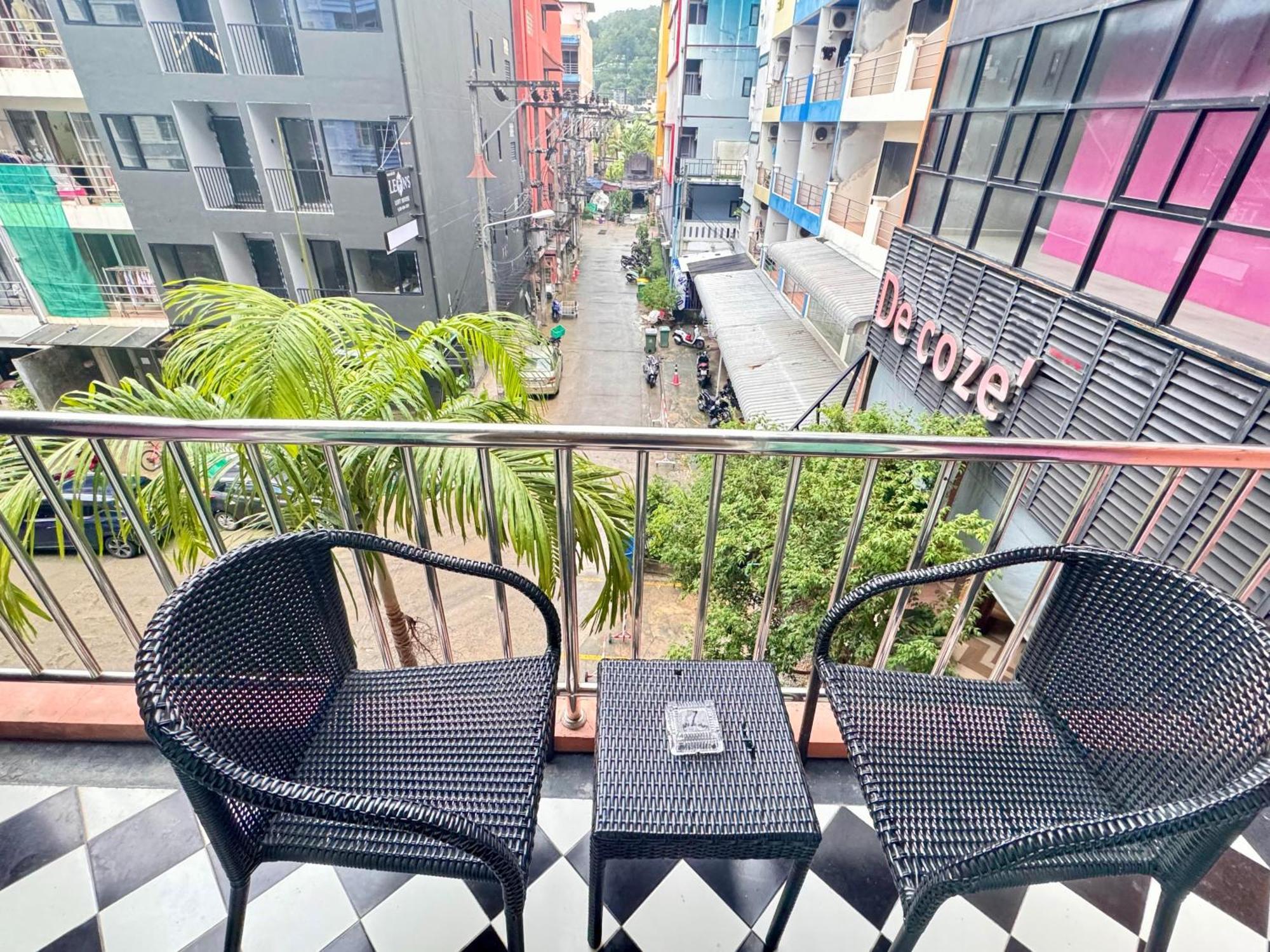 De Cozé Hotel Patong Buitenkant foto
