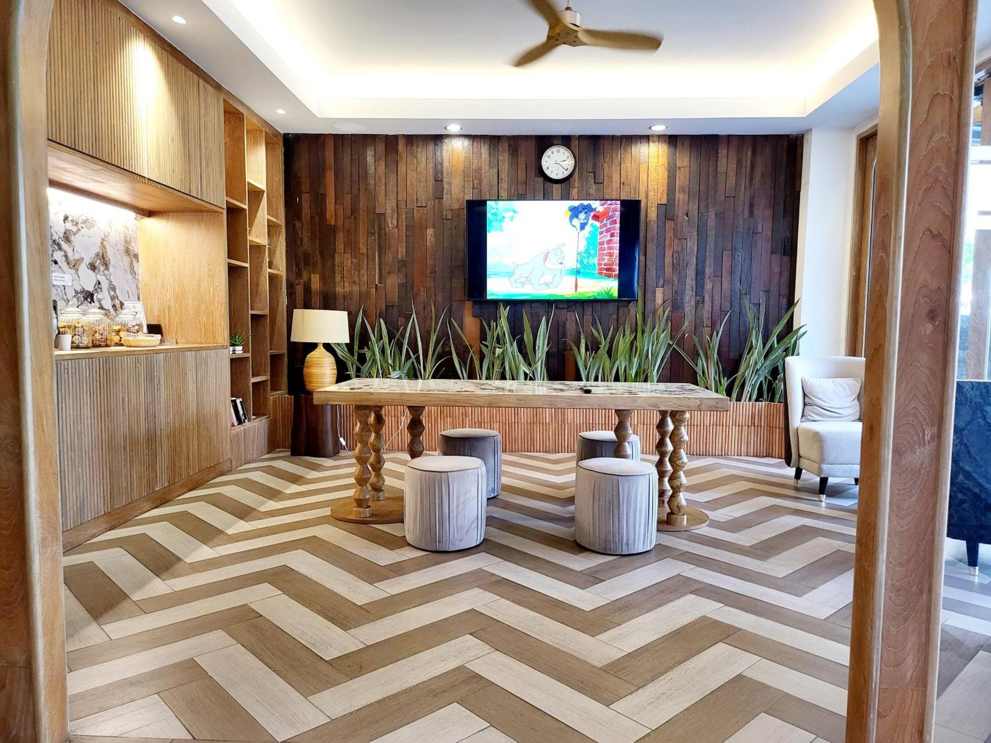 De Cozé Hotel Patong Buitenkant foto
