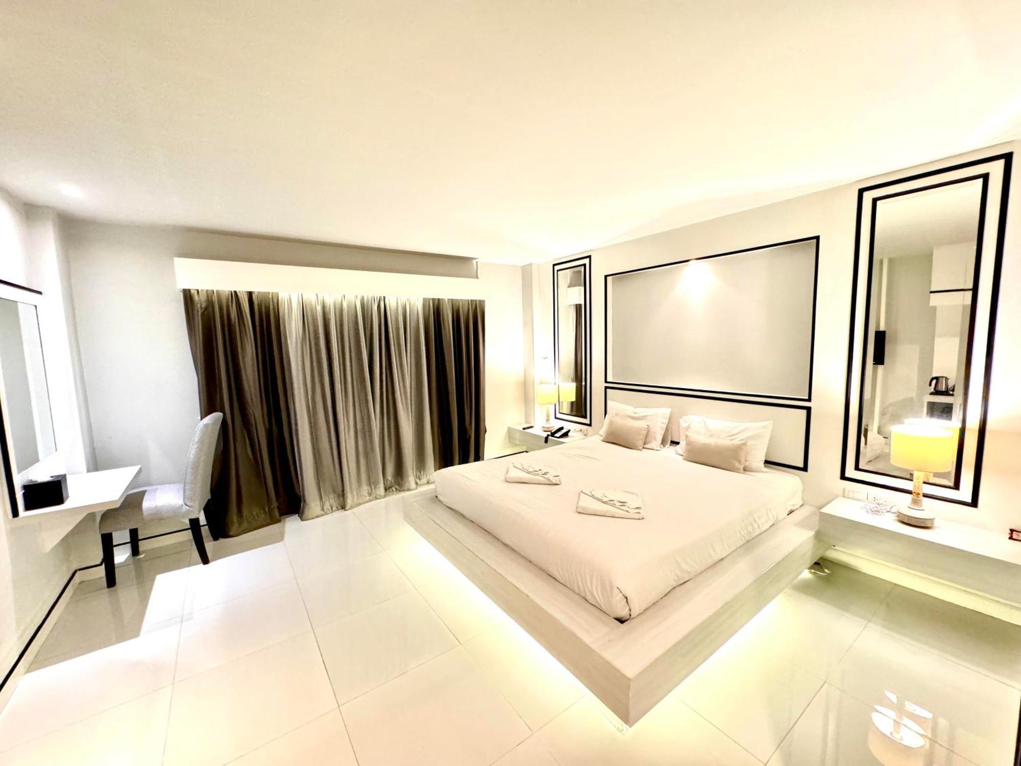 De Cozé Hotel Patong Buitenkant foto