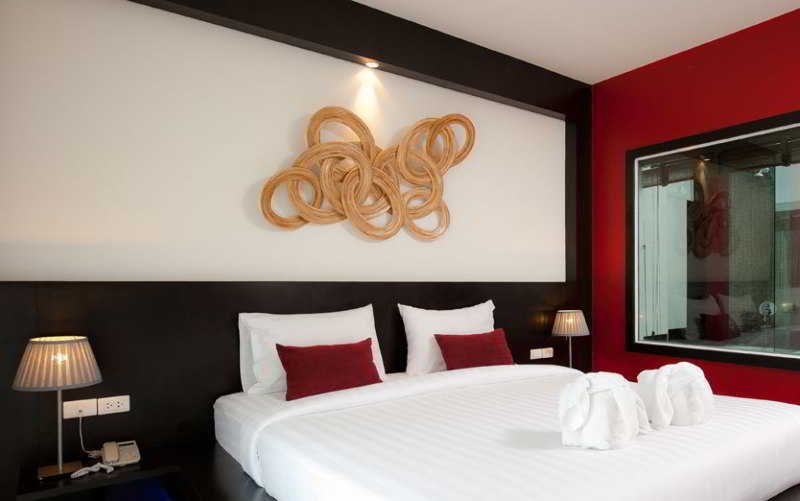 De Cozé Hotel Patong Buitenkant foto
