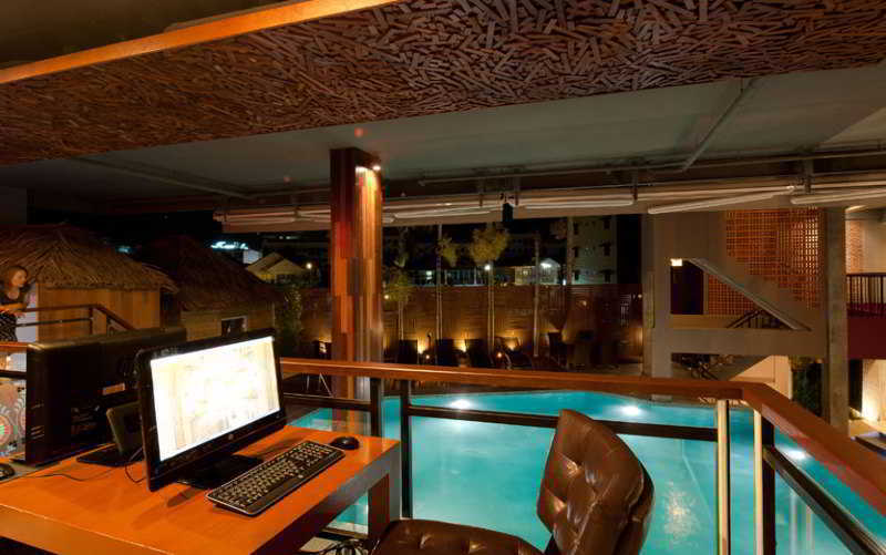De Cozé Hotel Patong Buitenkant foto
